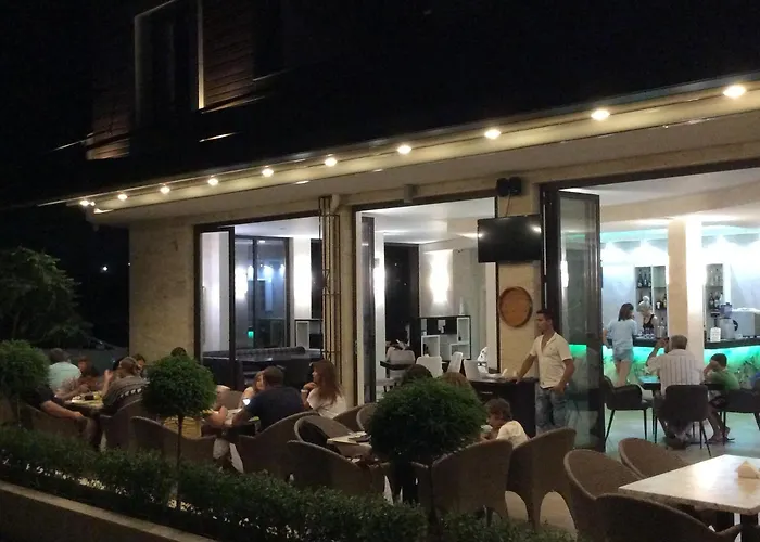 アパートホテル Private Stamopolu Lux プリモルスコ